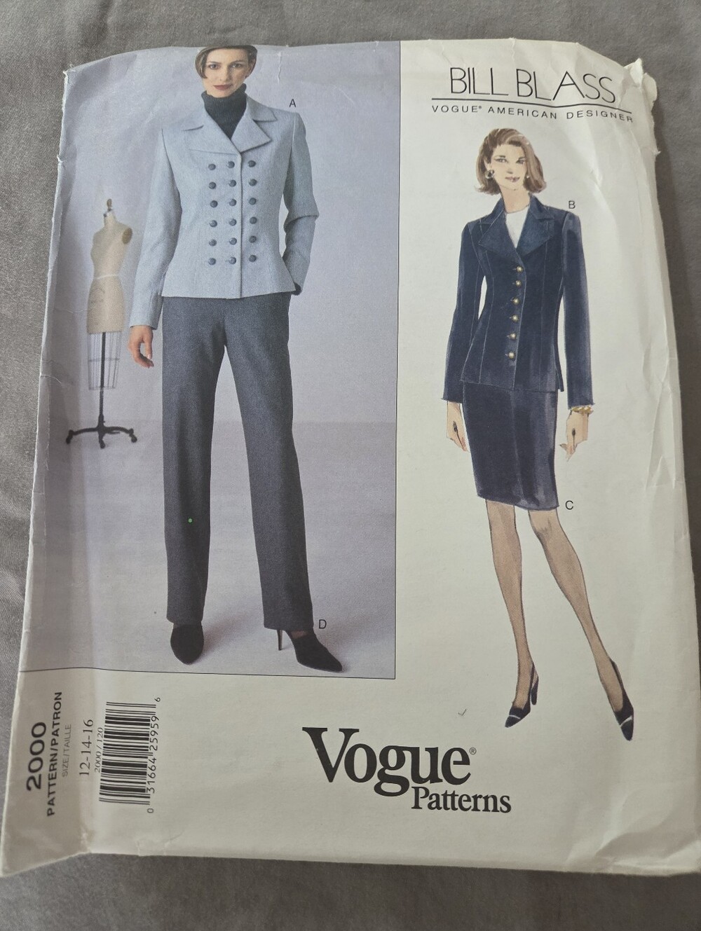 Bill Blass Women's Light Blue Blazer Suit Pattern - Vogue Patterns
